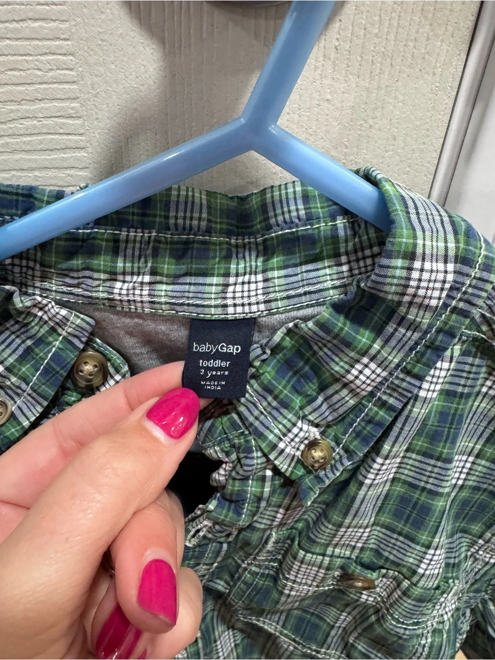 GAP Green lined Plaid Button-Down